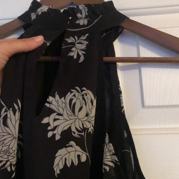 Cold Shoulder Top - Picture 3 of 3